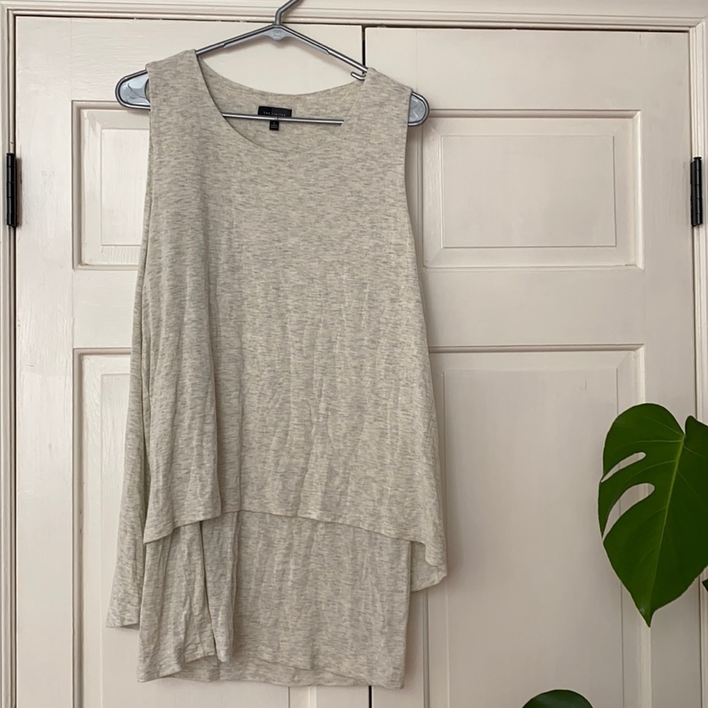 The limited brand sleeveless top in space dye L